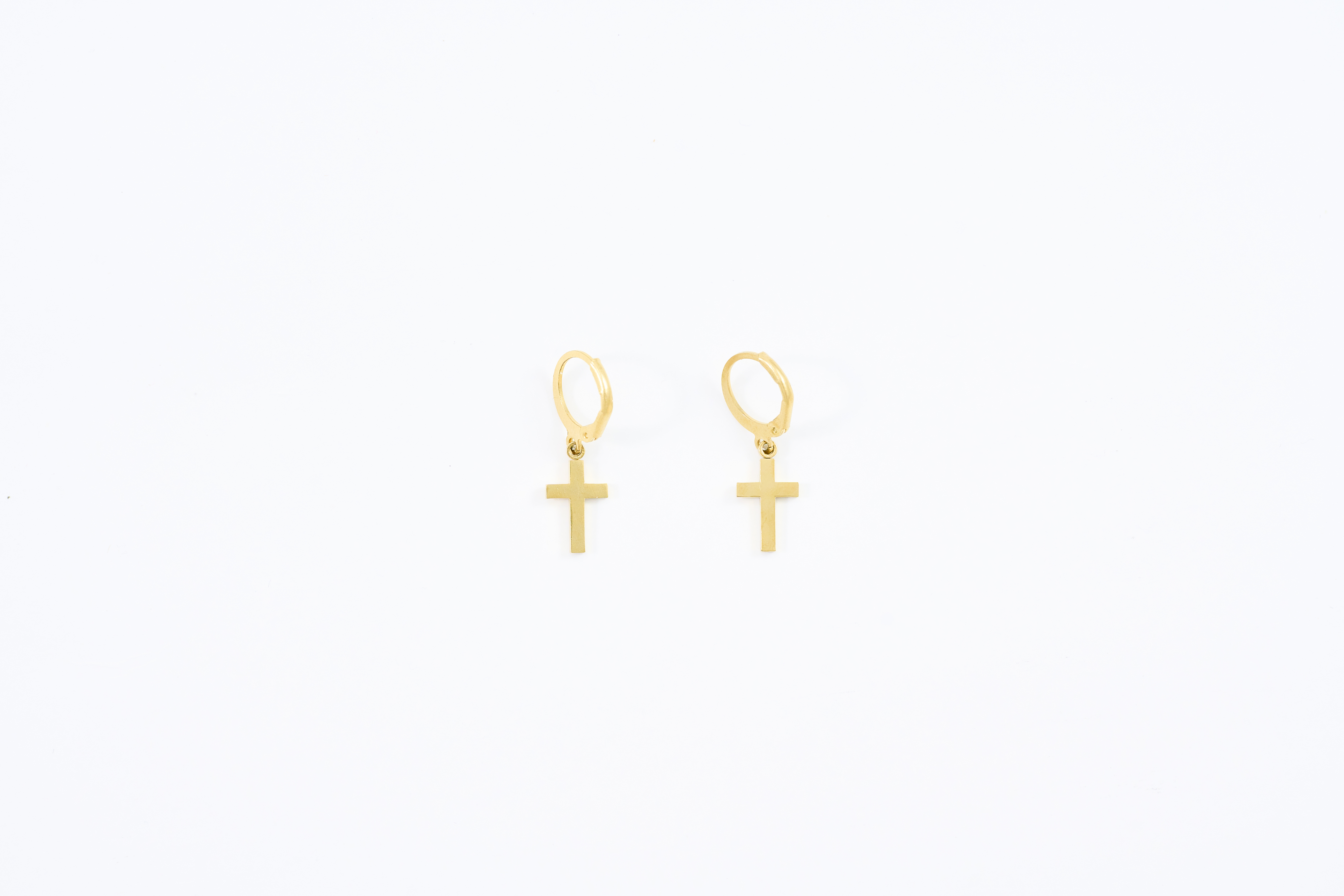 Gouden kruisje hanger oorbellen