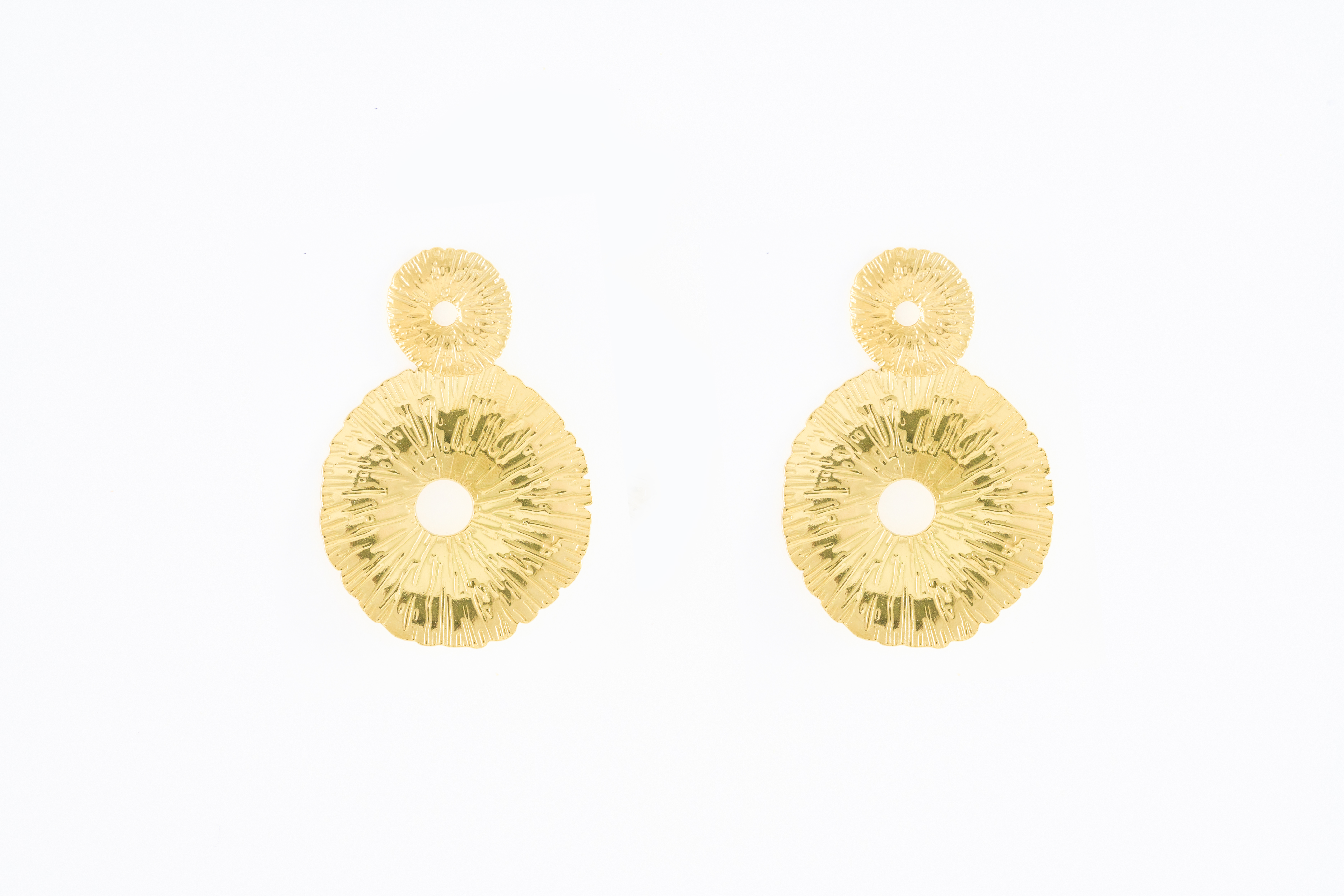 Gouden oorbellen met ?